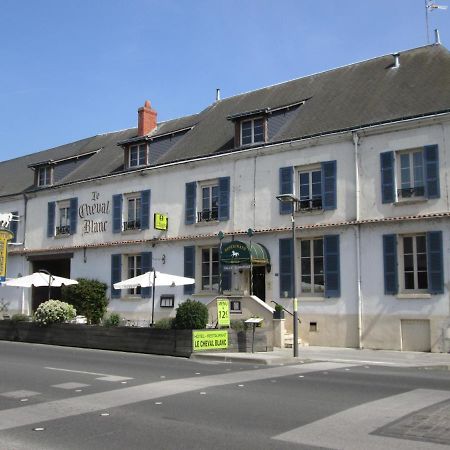 Logis Hostellerie Du Cheval Blanc Sainte-Maure-de-Touraine Exteriér fotografie