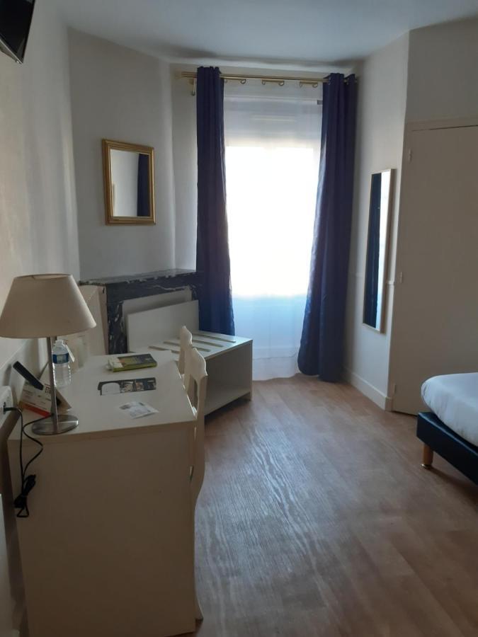 Logis Hostellerie Du Cheval Blanc Sainte-Maure-de-Touraine Exteriér fotografie