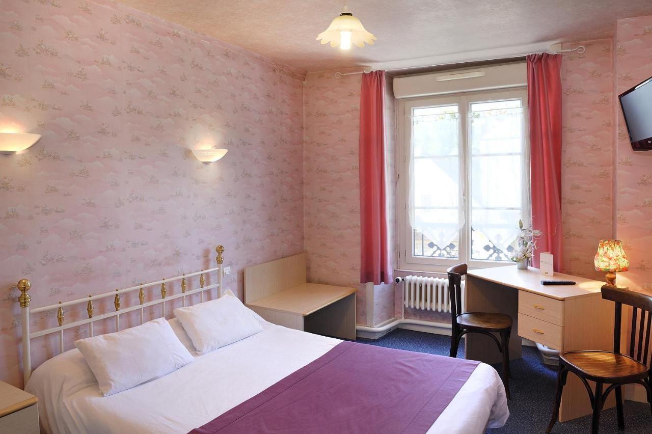 Logis Hostellerie Du Cheval Blanc Sainte-Maure-de-Touraine Exteriér fotografie